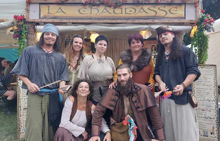 Chers gosiers ch&eacute;ris, venez d&eacute;couvrir nos hydromels, hypocras et autres liqueurs !